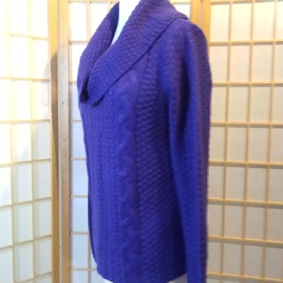 Chico's Med Turtleneck Sweater - Picture 9 of 14